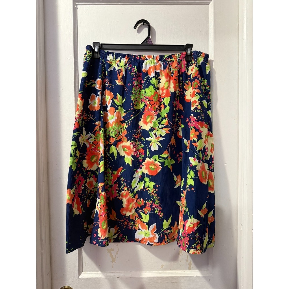 Vintage Southern Lady Navy Floral Skirt in 18